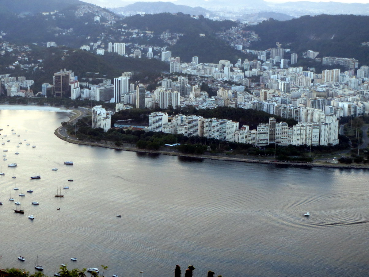 22. Du Pain de sucre vue du quartier de Flamengo