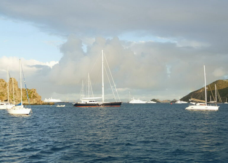 22. St Barth, Gustavia, l'aire de mouillage souvent agitée