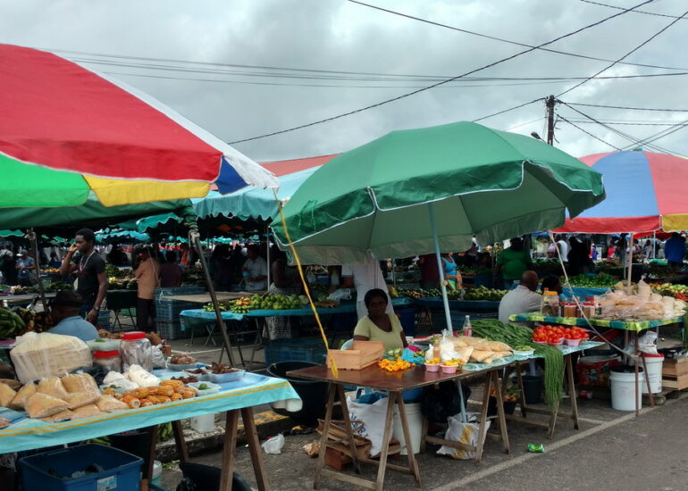 22. St Laurent du Maroni, le marché (le mercredi et le samedi)