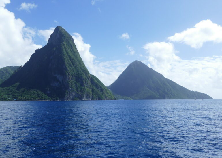22. Ste Lucie, Les deux Pitons