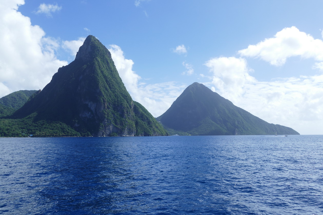 22. Ste Lucie, Les deux Pitons