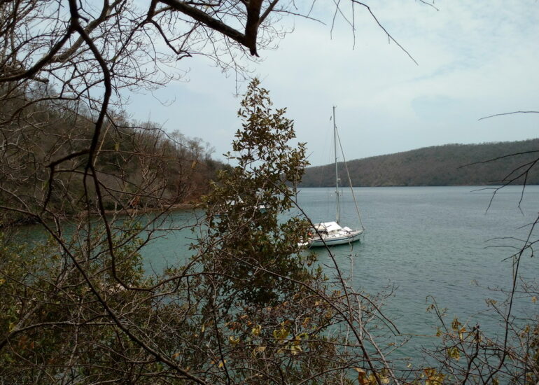 23. Chacachacare bay, le Bavaria de Claudia et Friedrich