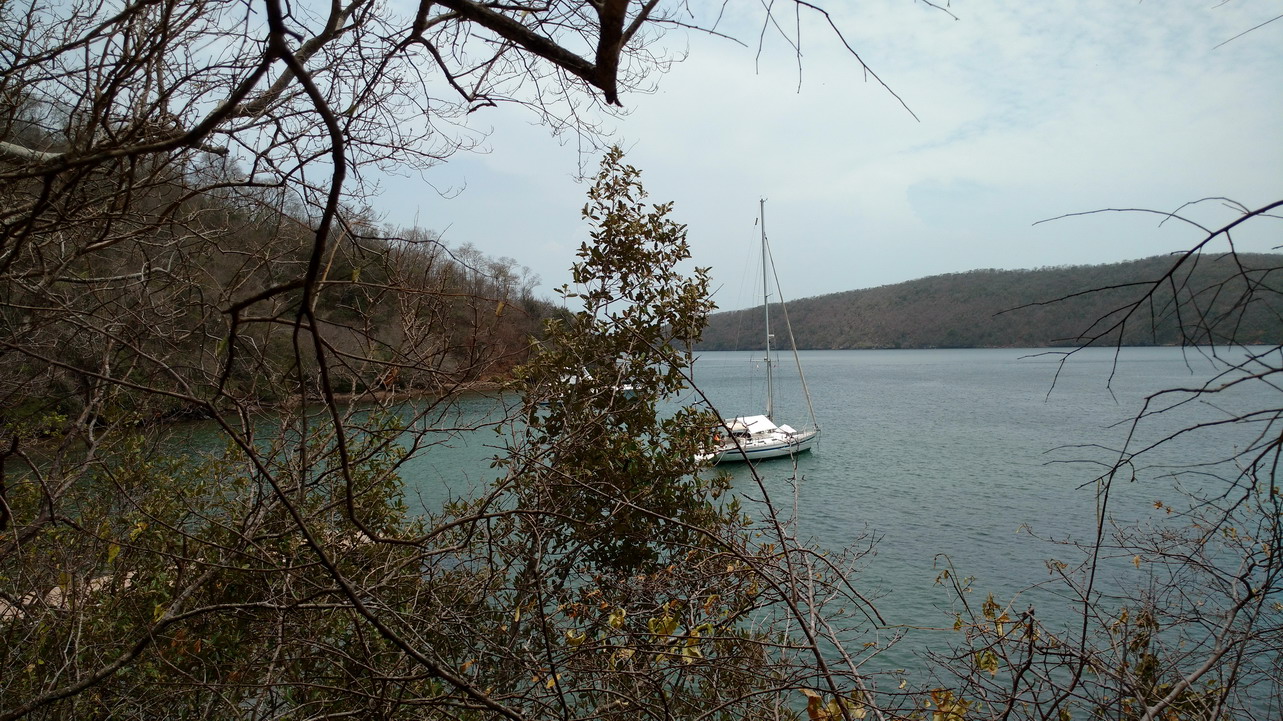 23. Chacachacare bay, le Bavaria de Claudia et Friedrich