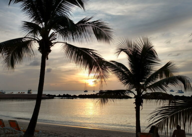 23. Coco reef, le resort en face de notre mouillage