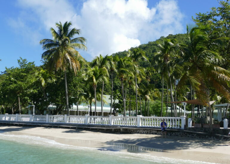 24. Bequia, Admiralty bay, la rive sud