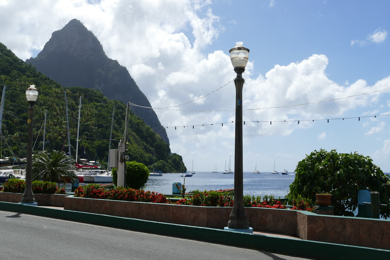 24. Le mouillage de Soufriere