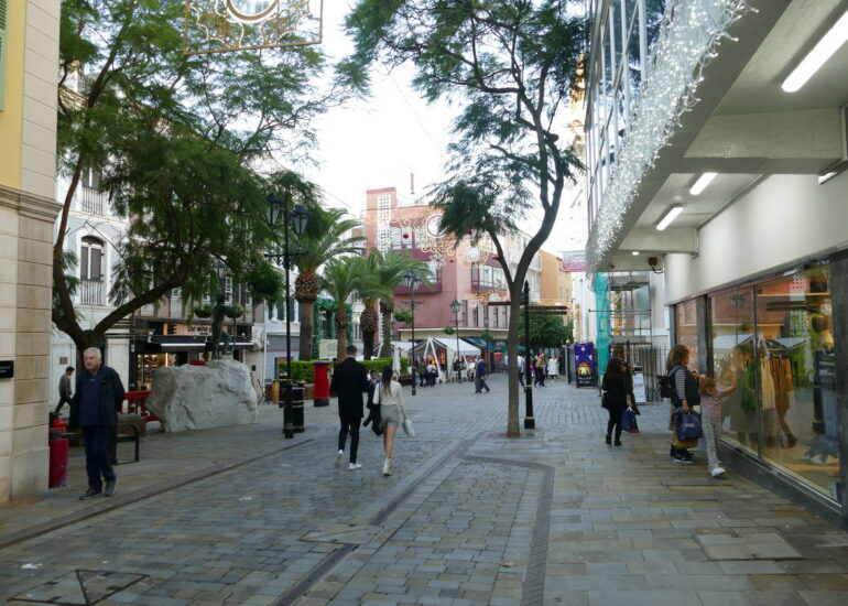 25. Gibraltar, Main street