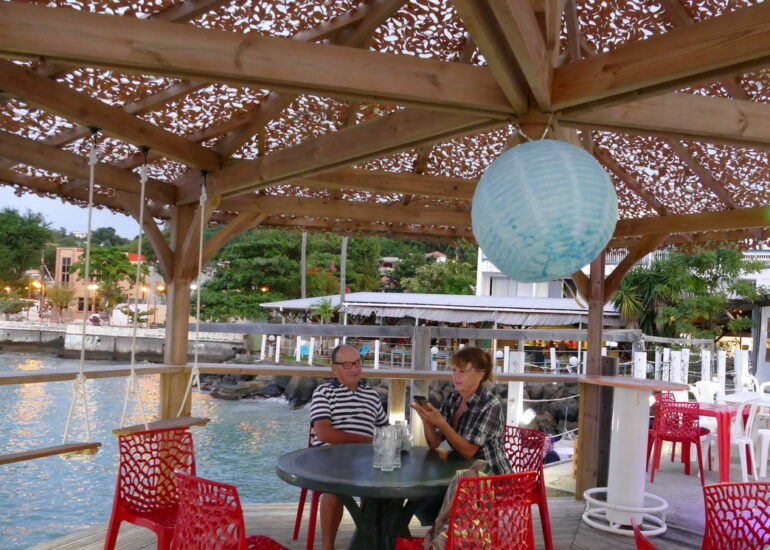 25. La Martinique, Ste Anne, la Dunette, restaurant de bord de mer