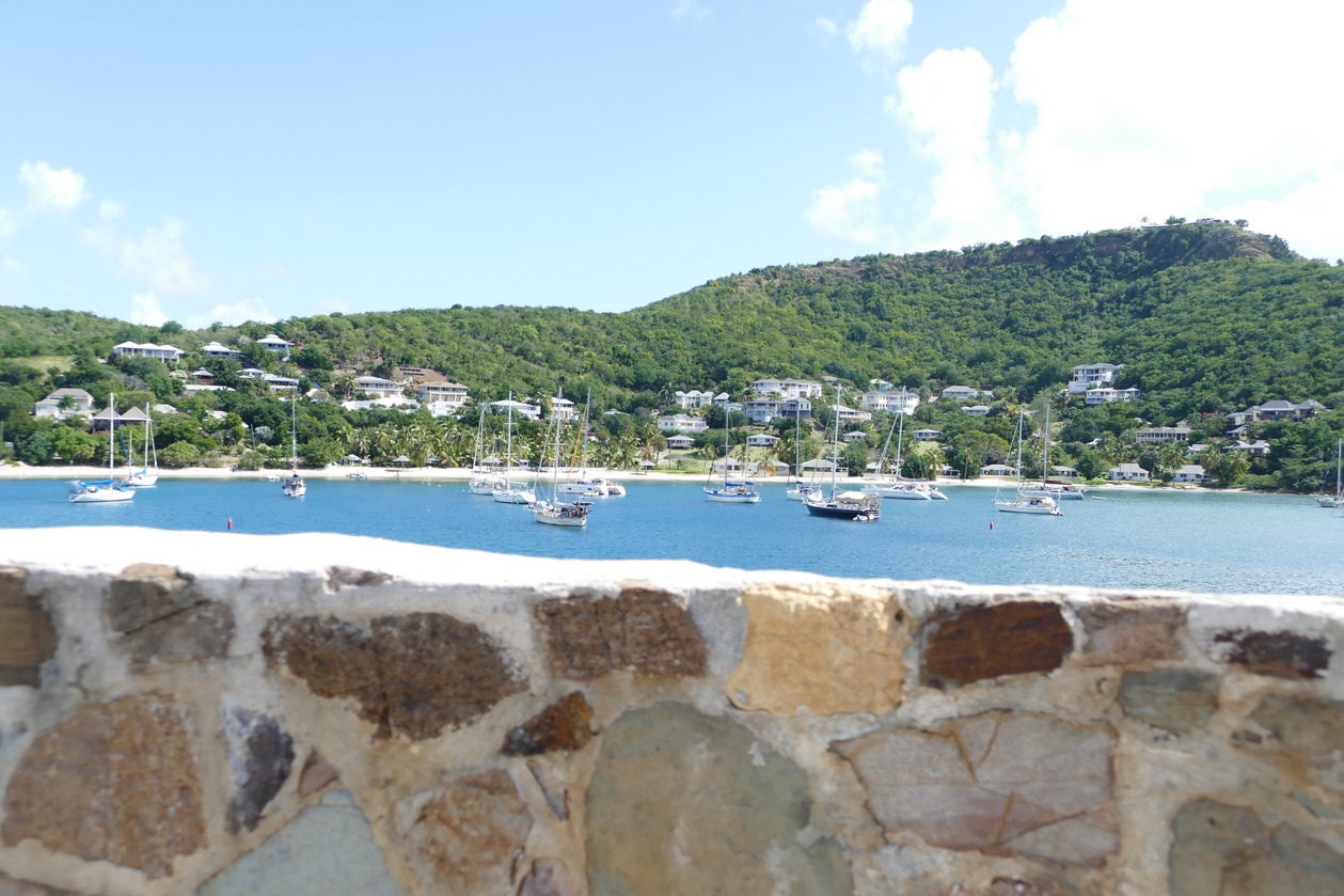 26. Antigua, English harbour, Freemans bay de Berkeley point