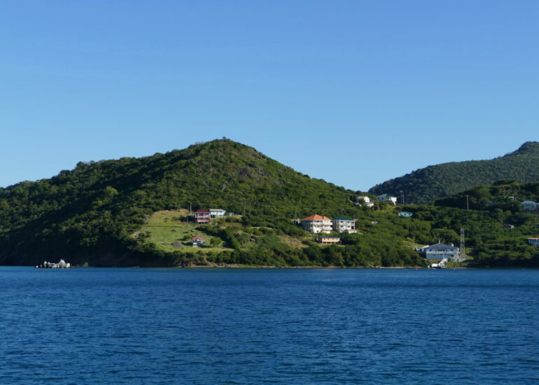 26. Canouan, le mouillage de Charlestown
