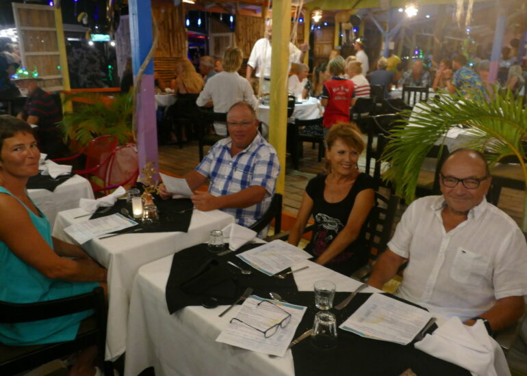 6. Ste Lucie, Marigot hbr, restaurant Mygo, repas de fin d'année avec Mireille et Richard, des Liégeois