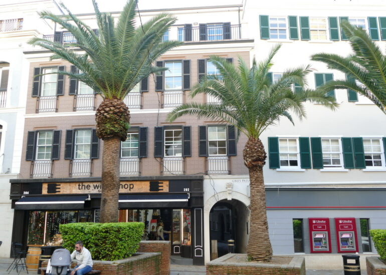 27. Gibraltar, Main street