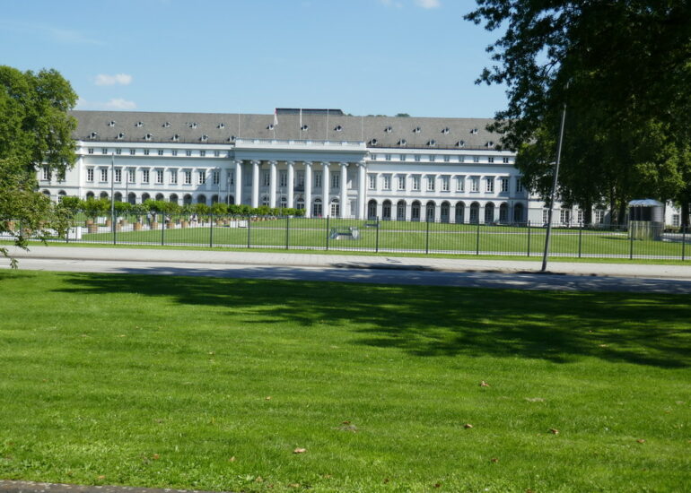 24. Koblenz, le château du prince électeur