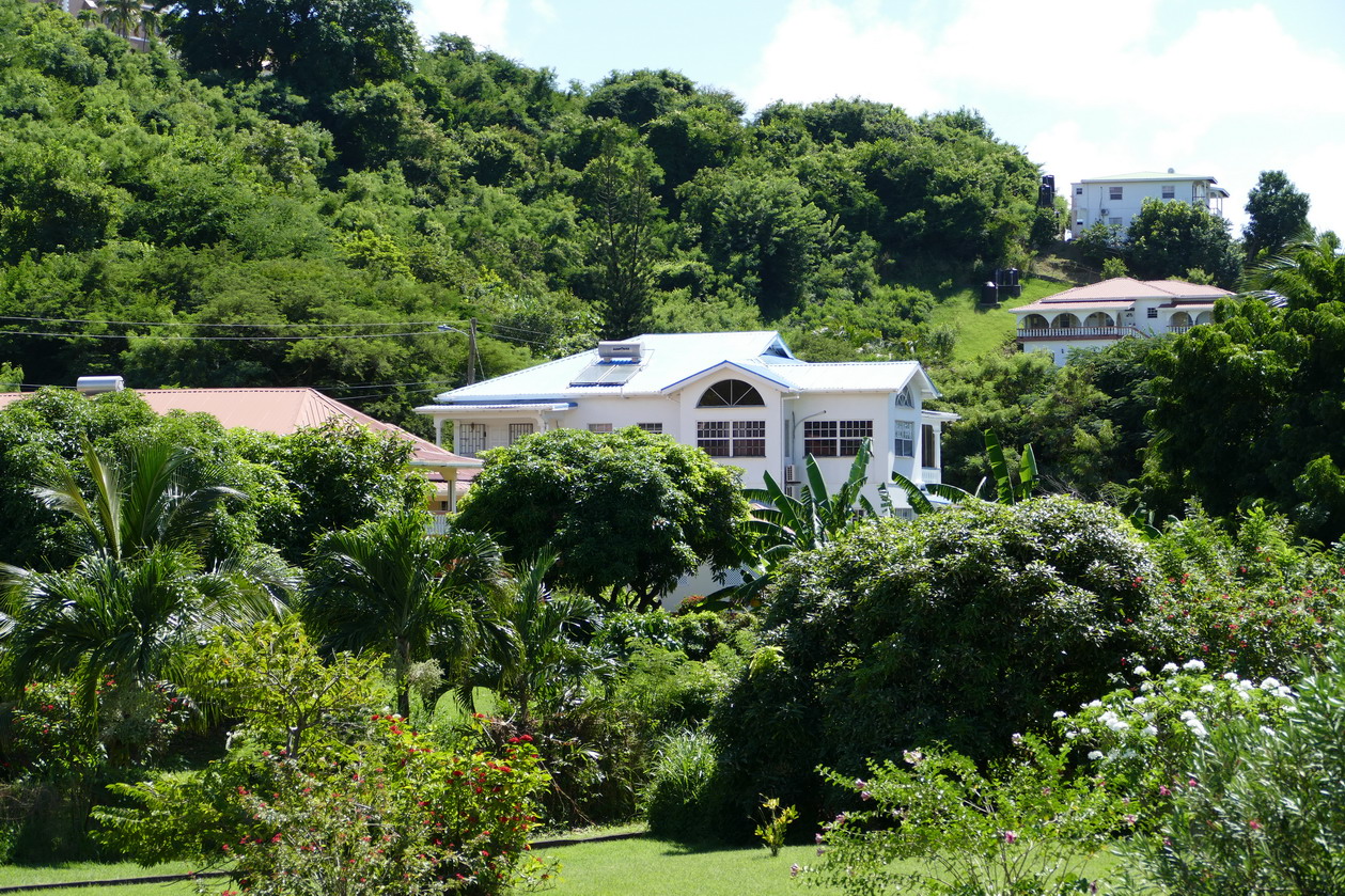 27. Villas autour de Prickle bay