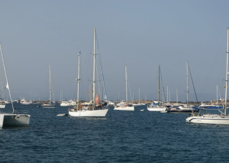 24. Formentera, un mouillage peu fait pour ceux qui aiment la solitude