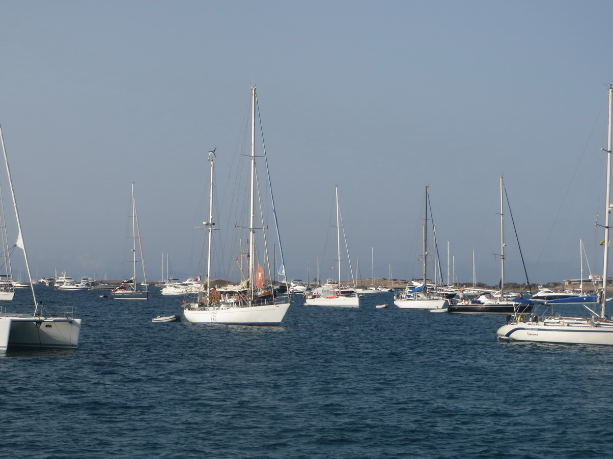 24. Formentera, un mouillage peu fait pour ceux qui aiment la solitude