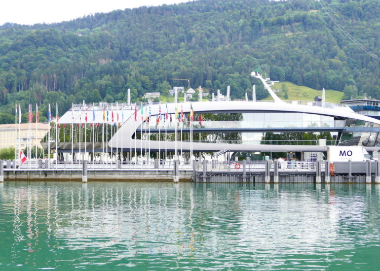 28. Le lac de Constance - Bregenz, un café-restaurant en forme de bateau