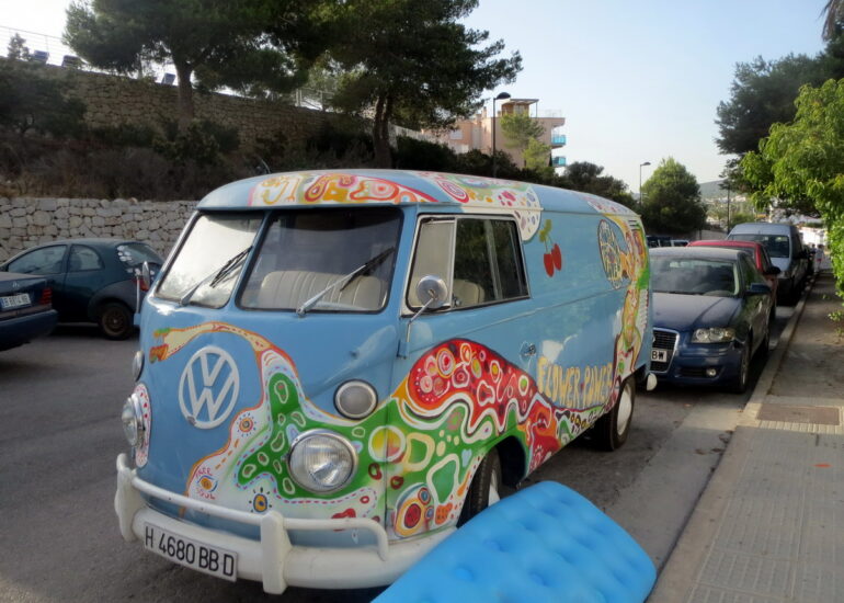 25. Tiens, un Bulli de l'époque hippie