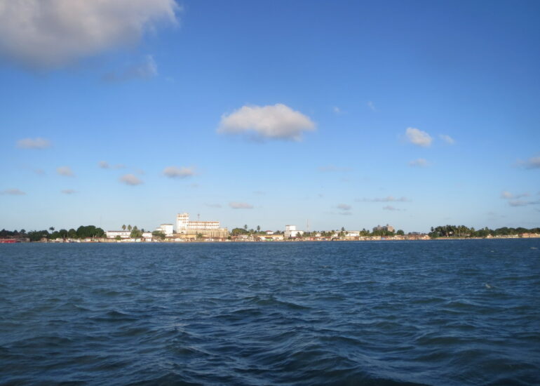 3. Cabedelo, petite ville portuaire à l'entrée du fleuve