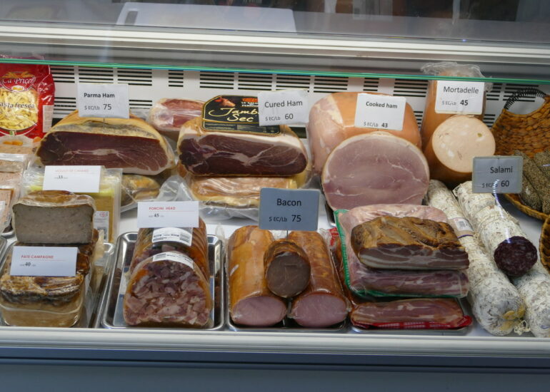 30. Le rayon charcuterie