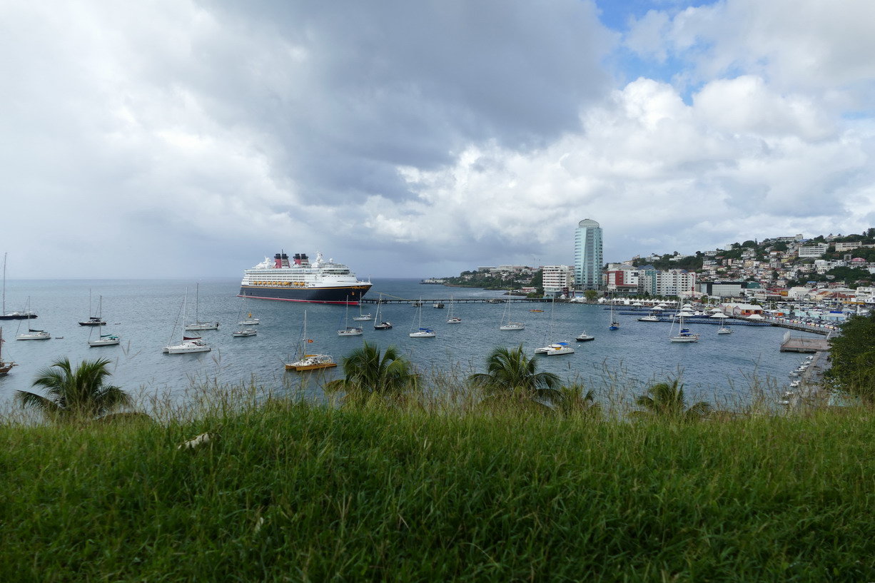 31. Fort-de-France ; vue du fort Saint-Louis