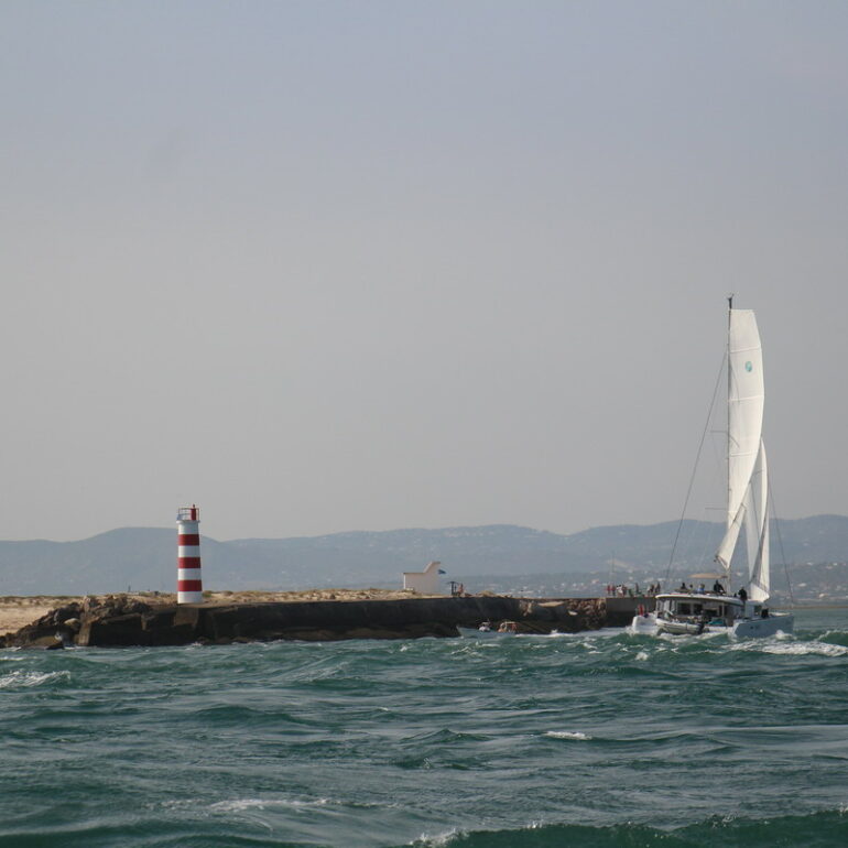 33. Algarve, l'entrée de la ria Formosa agitée par le flux et le reflux