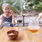 34. Alicante, devant une bonne bière
