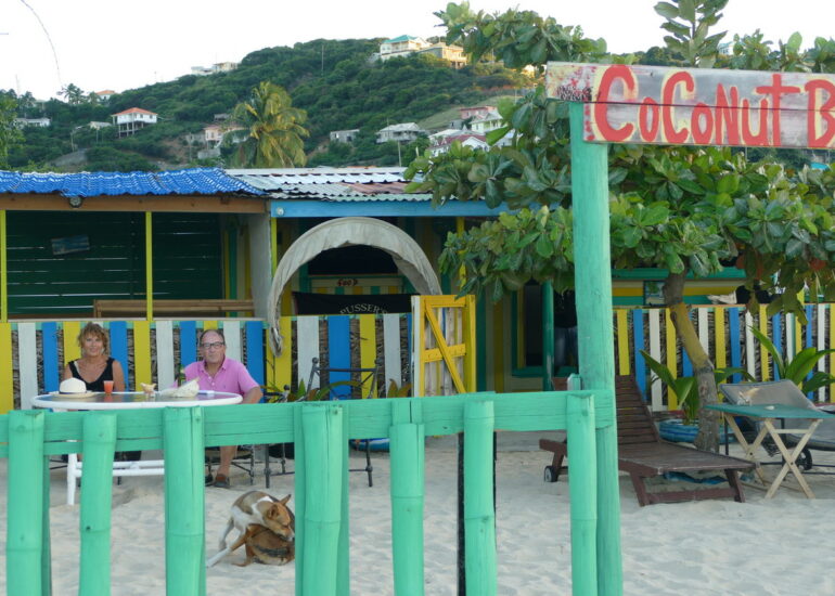 34. Canouan, Charlestown bay, notre adresse locale