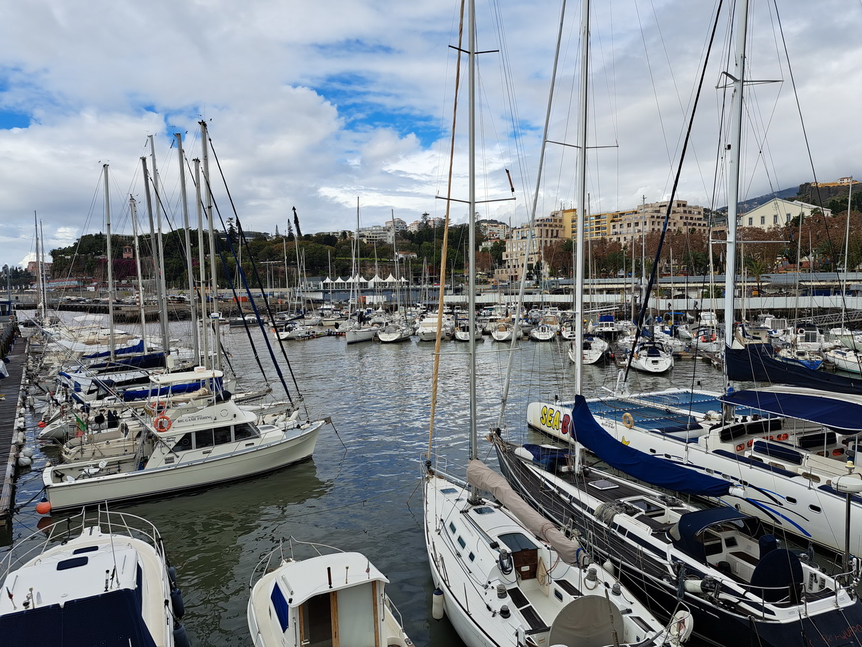 34. Madère, Funchal, le port de plaisance