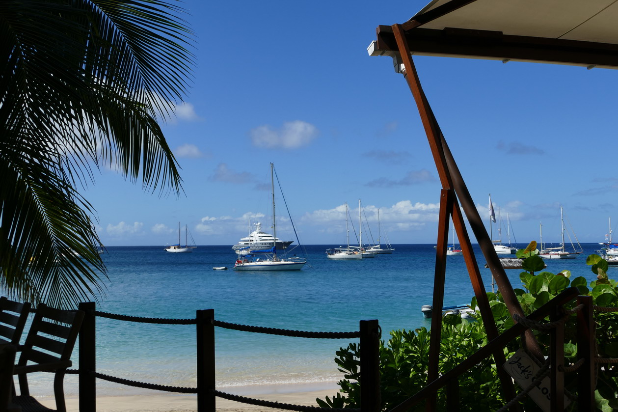 35. Bequia, Admiralty bay, Jack's, du café restaurant de la plage