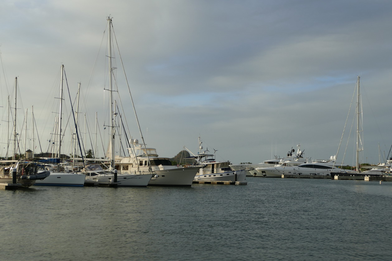 35. Ste Lucie, Rodney bay, la marina IGY