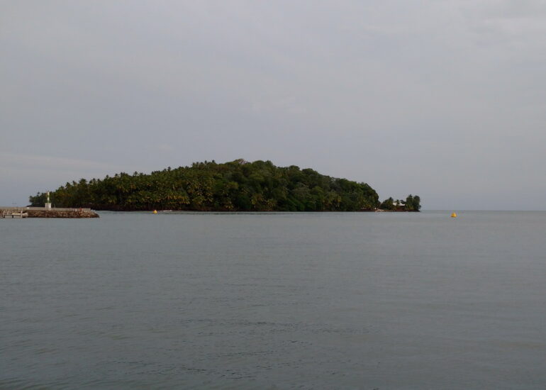 35. Île St Joseph