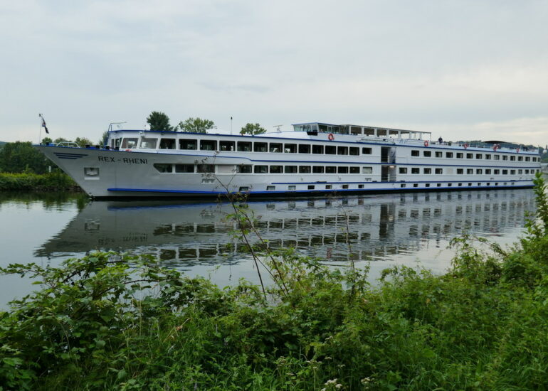35. La vallée de la Moselle avant le confluent