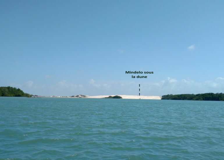 38. Mindelo sous la protection de la dune à marée haute