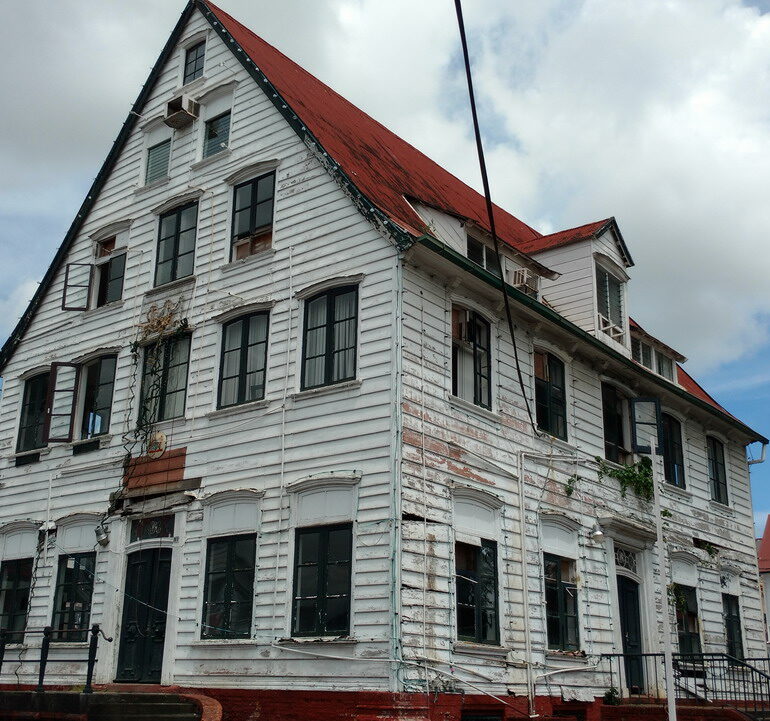38. Paramaribo