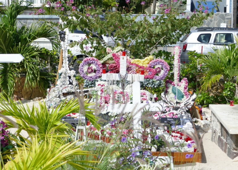 39. St Barth, cimetière de Lorient, la dernière demeure de Johnny