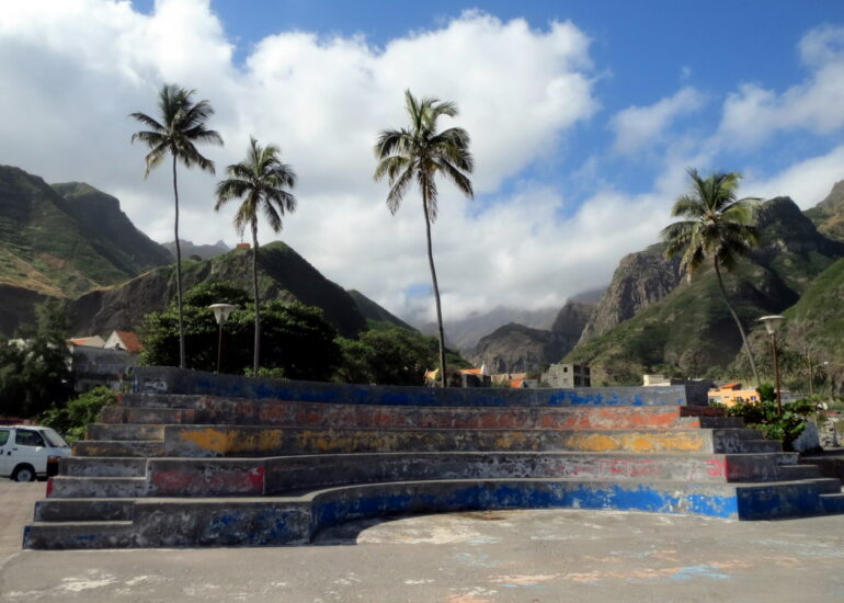 4. Amphithéâtre à Ribeira de Paul