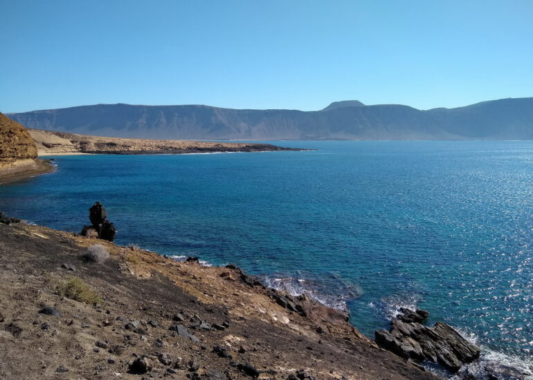 40. La Graciosa - la côte sud, déchiquetée