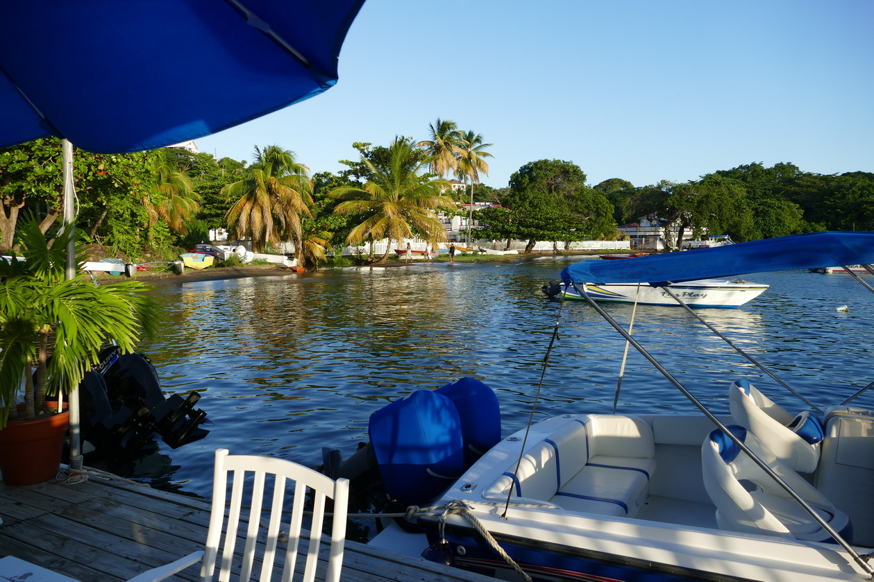 40. St Vincent, Blue lagoon