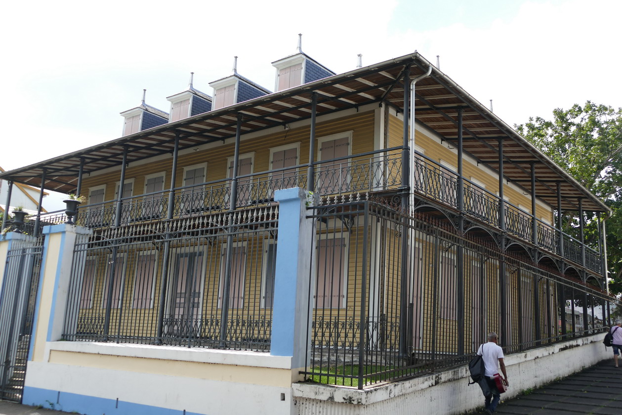 41. Pointe-à-Pitre ; la maison du patrimoine dont on ne sait pas trop ce qui s'y passe