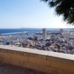 42. Alicante, vue vers le SW, on voit les 2 marinas, bien distinctes