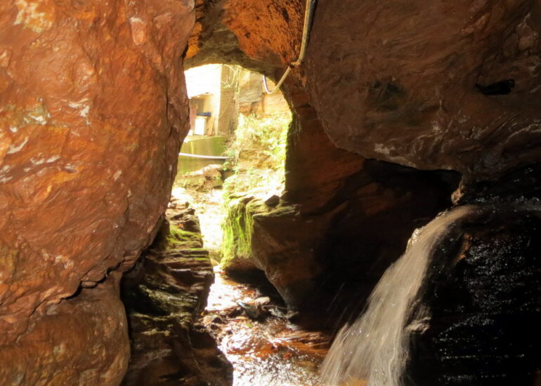 42. Visite d'une mine d'or