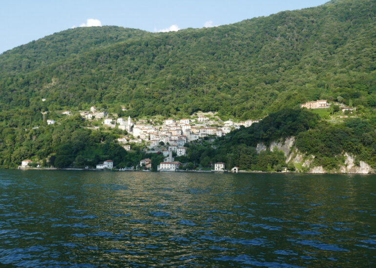 43. Lac de Côme