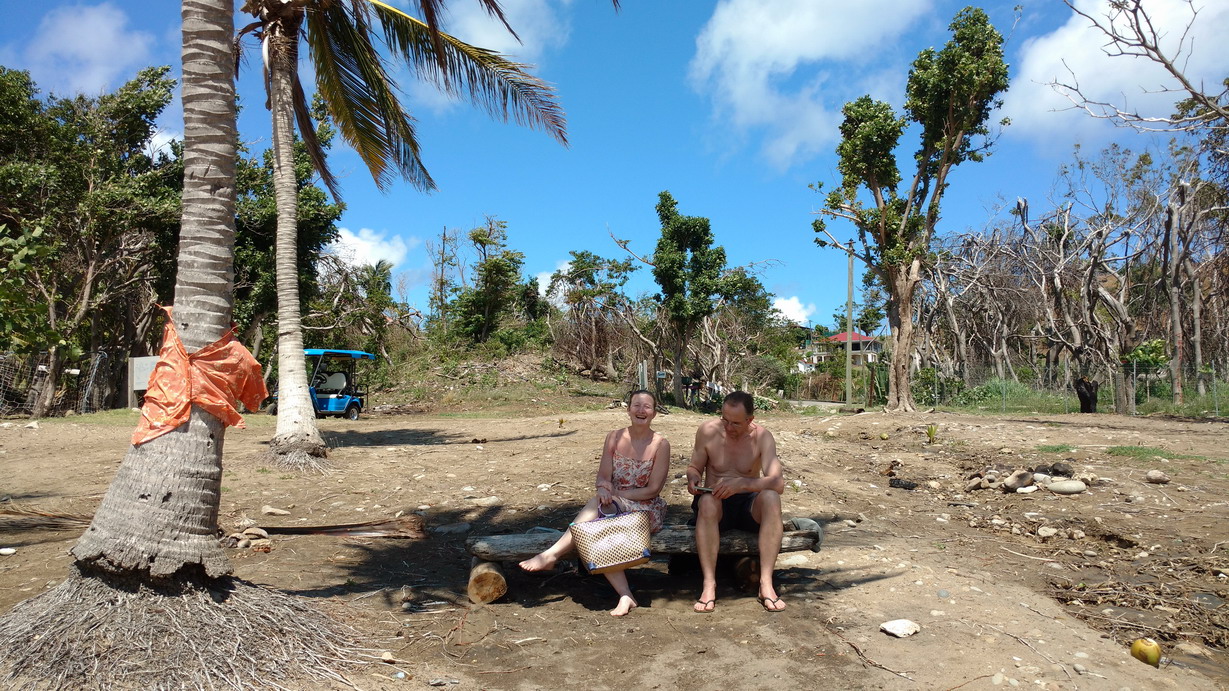 44. La plage du Figuier a été quelque peu dévastée par le cyclone