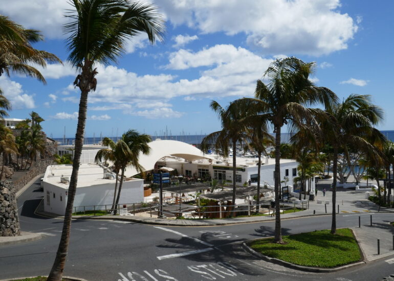 44. Lanzarote, la marina de Puertoi Calero