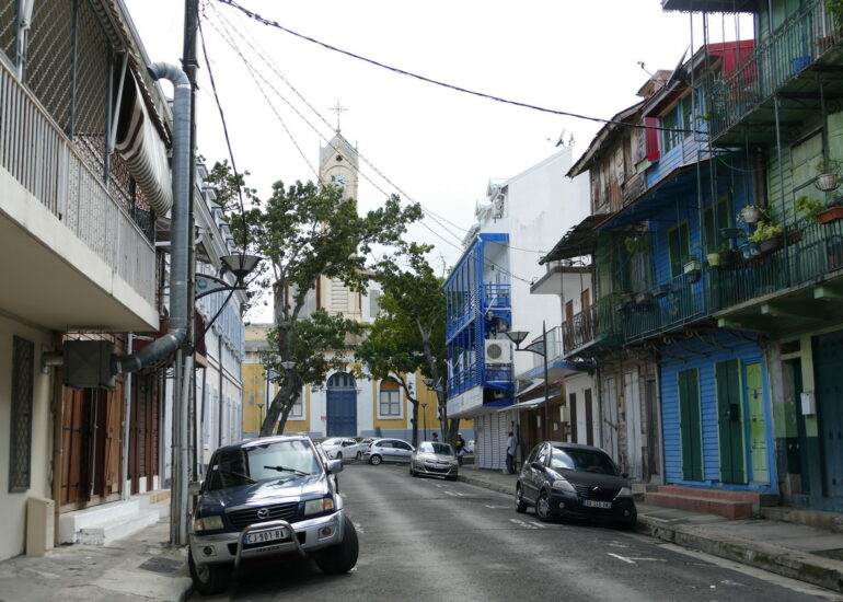 44. Pointe-à-Pitre ; quartier de la cathédrale