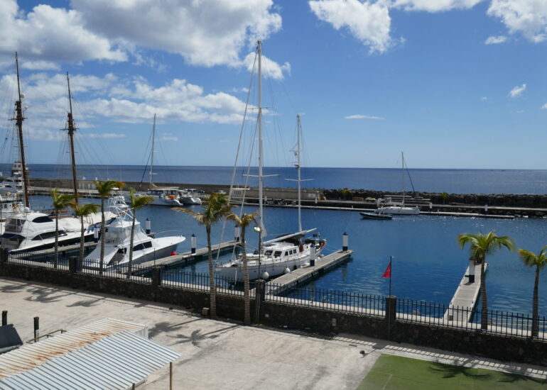45. Lanzarote, la marina de Puertoi Calero