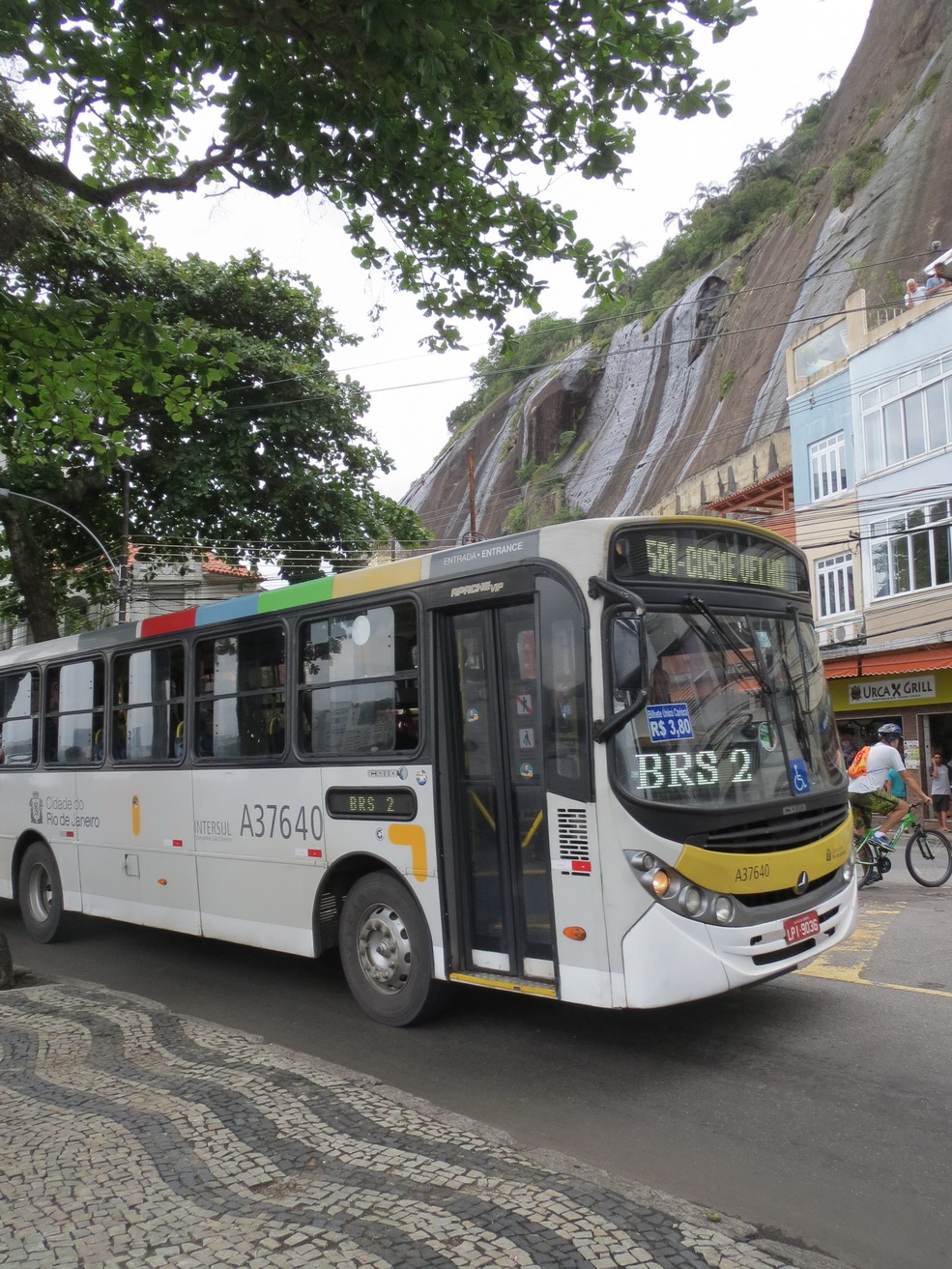 44. Le 581, notre bus pour Copacabana