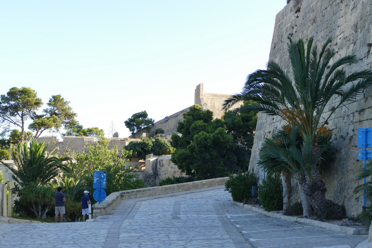 46. Alicante, el castillo de Santa Barbara