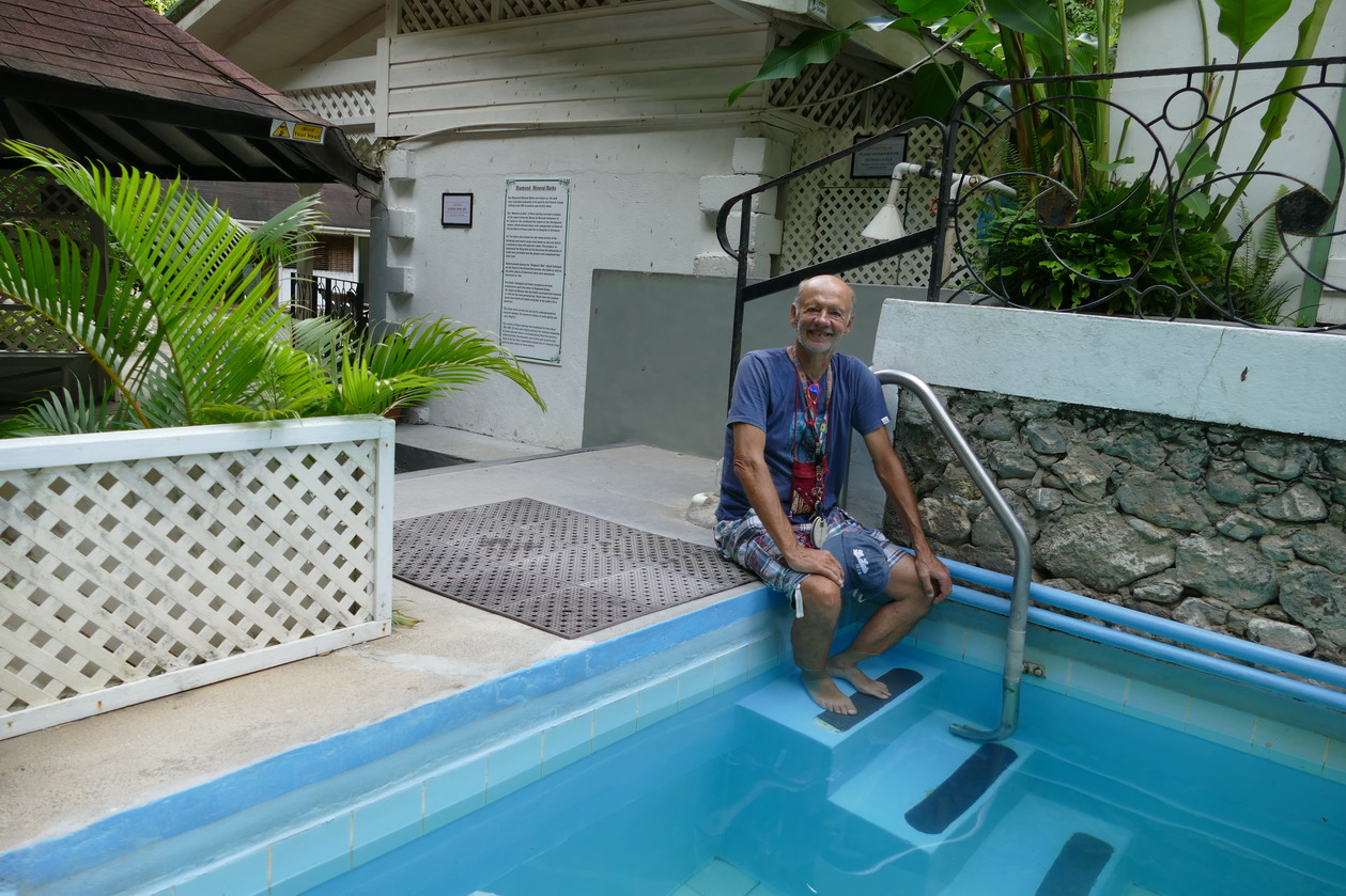 46. Soufriere, le jardin botanique, bain thermal bon pour les rhumatismes...